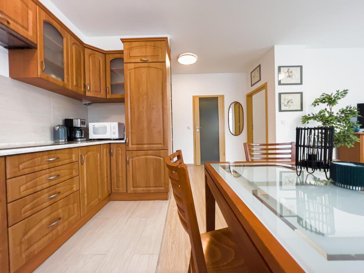 Apartment Zodiac 10 Min Od Plazy , Parking *